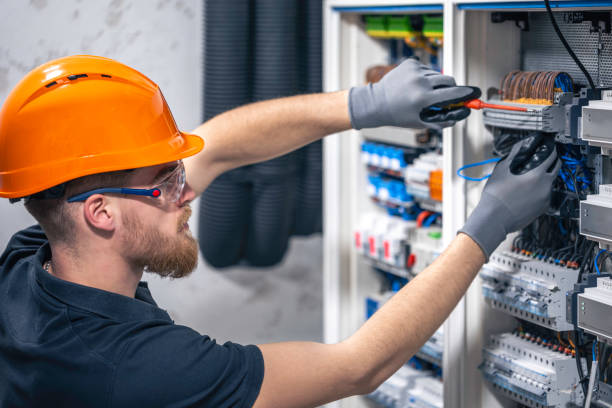 Best Affordable Electrician  in Westlake Vlage, IL